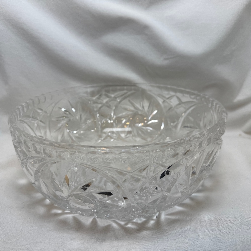 Vintage American Cut Crystal Round Bowl 8" Pinwheel Serving Dish
